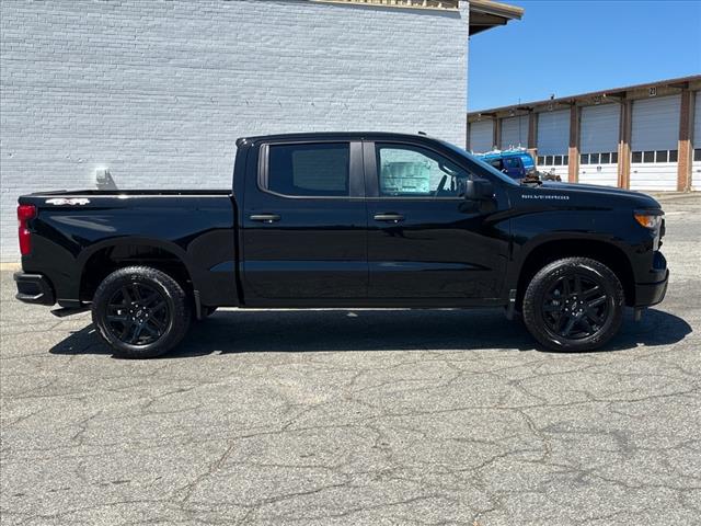 2024 Chevrolet Silverado 1500 Custom - Photo 2