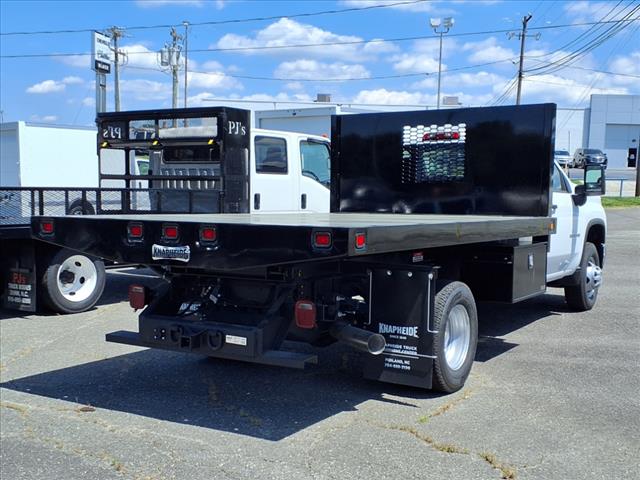 2025 Chevrolet Silverado 3500HD CC 4WD REG CAB 171  WB, 84.5 - Photo 3