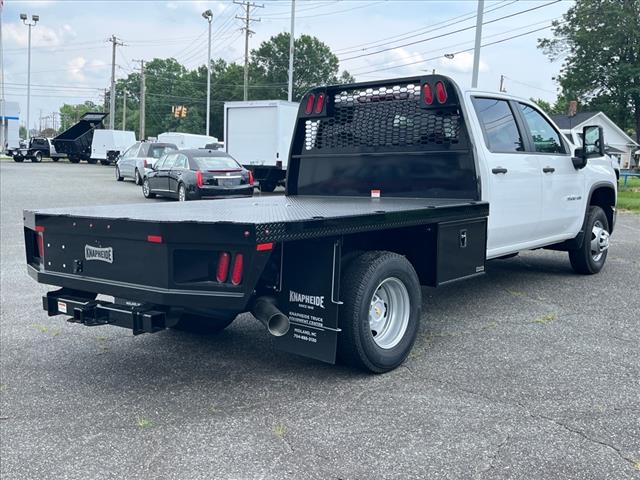 2025 Chevrolet Silverado 3500HD CC 4WD CREW CAB 177  WB, 60 - Photo 3