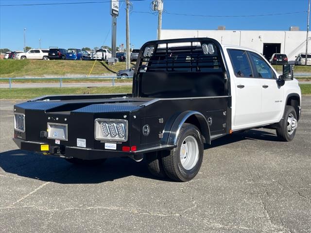 2024 Chevrolet Silverado 3500HD CC 4WD CREW CAB 177  WB, 60 - Photo 3