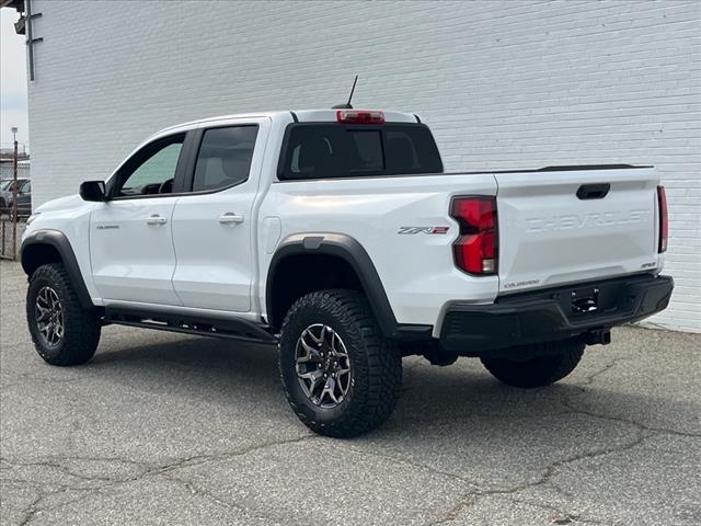 2025 Chevrolet Colorado 4WD CREW CAB ZR2 - Photo 3