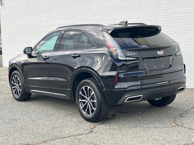 2024 Cadillac XT4 Sport - Photo 3