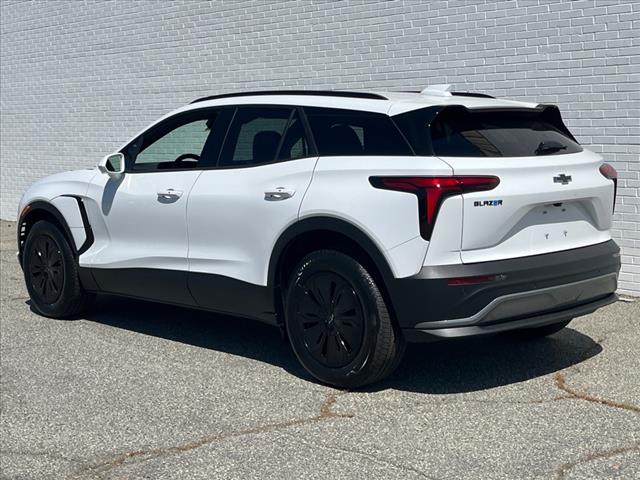 2025 Chevrolet Blazer EV FWD 4DR LT - Photo 3