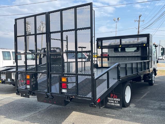 2025 Chevrolet 4500 HG LCF GAS 2WD CREW CAB 176 - Photo 3