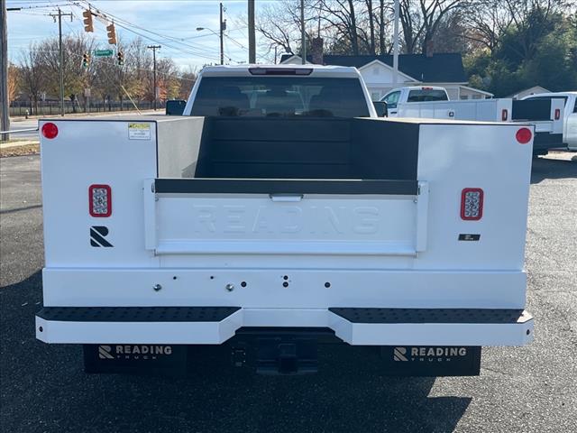 2024 Chevrolet Silverado 3500HD CC 4WD CREW CAB 177  WB, 60 - Photo 4