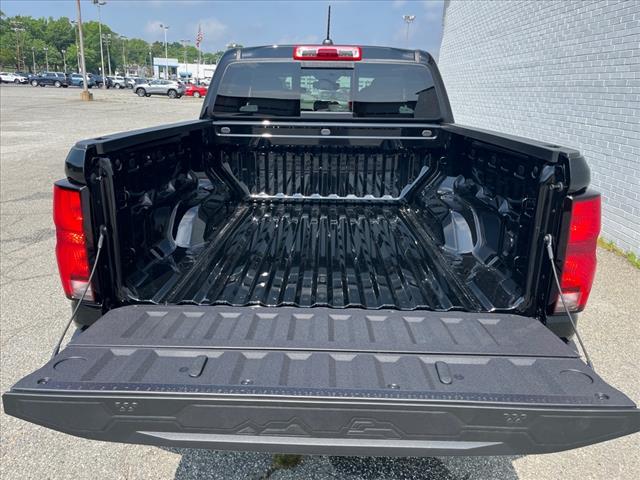 2025 Chevrolet Colorado LT - Photo 4