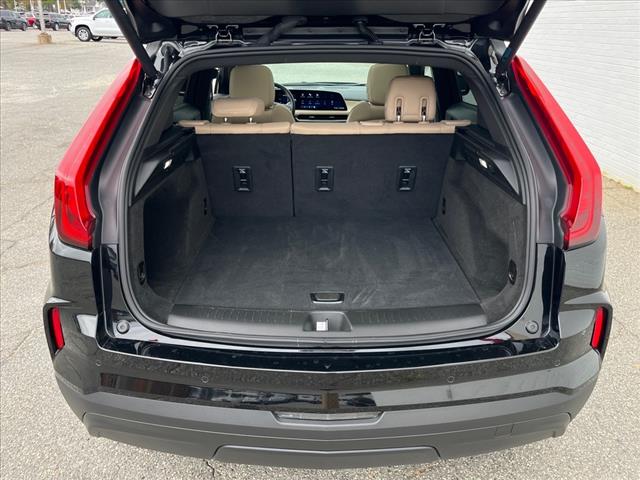 2024 Cadillac XT4 Luxury - Photo 4