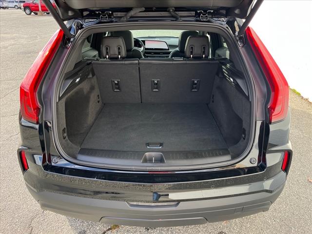 2024 Cadillac XT4 Luxury - Photo 4