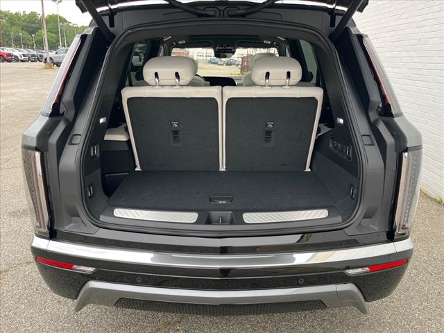 2026 Cadillac VISTIQ AWD 4DR LUXURY - Photo 4