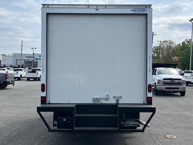 2025 Chevrolet Express 3500 VAN 177 - Photo 4