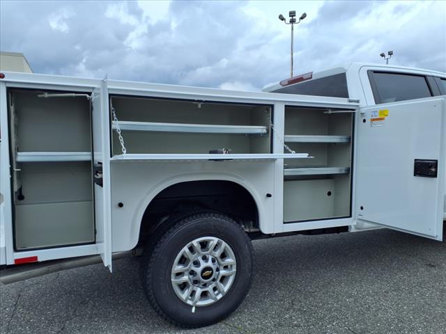 2025 Chevrolet Silverado 2500HD 4WD CREW CAB 172  WORK TR - Photo 5