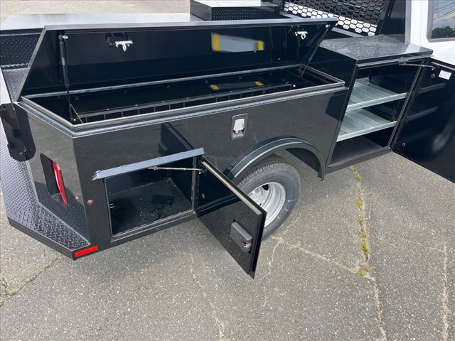 2025 Chevrolet Silverado 3500HD CC 4WD CREW CAB 177  WB, 60 - Photo 5