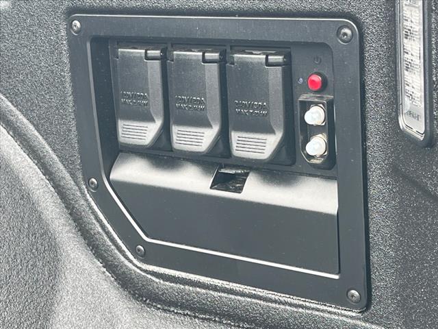 2025 Chevrolet Silverado EV E4WD CREW CAB EXTENDED RA - Photo 5