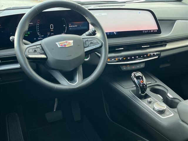 2024 Cadillac XT4 Luxury - Photo 5