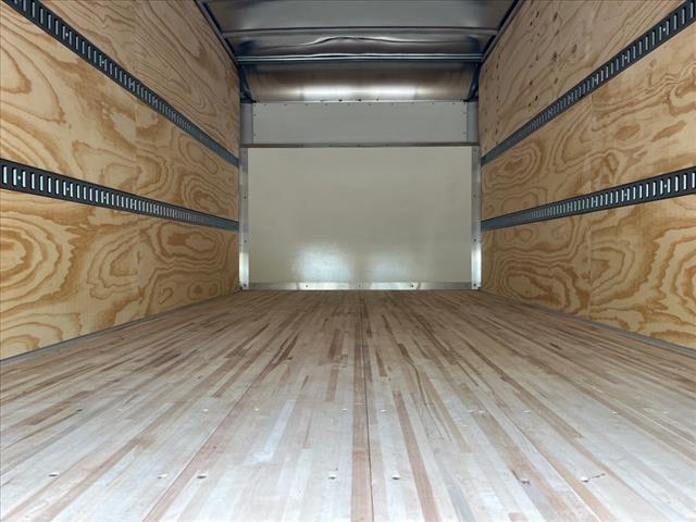 2025 Chevrolet Express 3500 VAN 177 - Photo 5