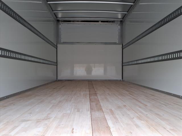 2025 Chevrolet Express 3500 VAN 177 - Photo 5