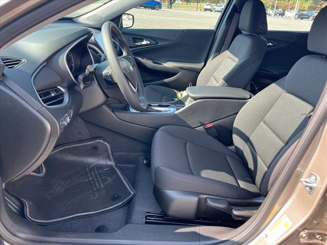 2025 Chevrolet Malibu LS - Photo 6