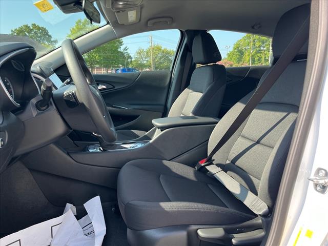 2025 Chevrolet Malibu LS - Photo 6