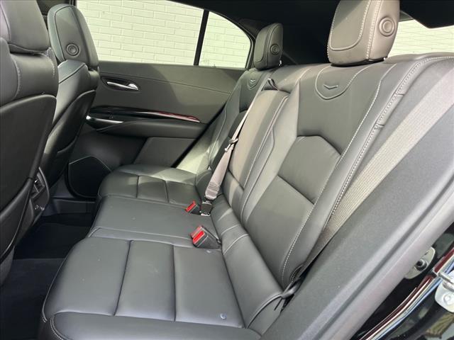 2024 Cadillac XT4 Luxury - Photo 6