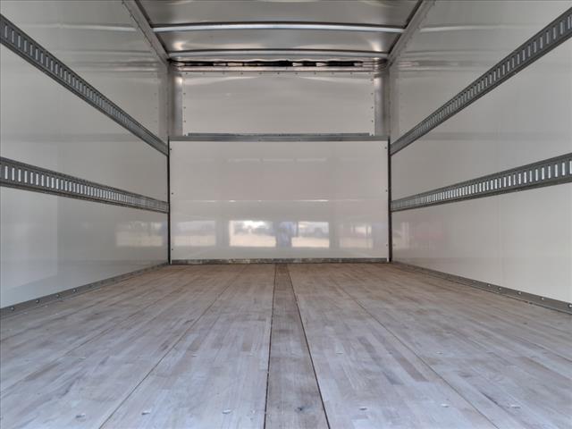 2025 Chevrolet Express 3500 VAN 177 - Photo 6
