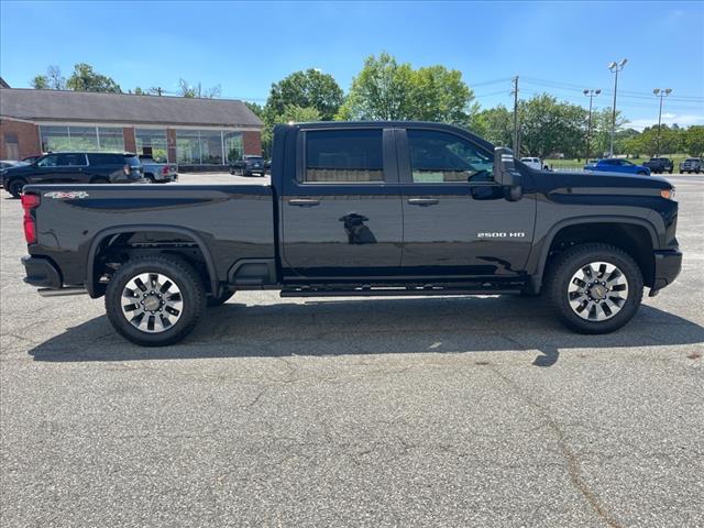2024 Chevrolet Silverado 2500HD Custom - Photo 6