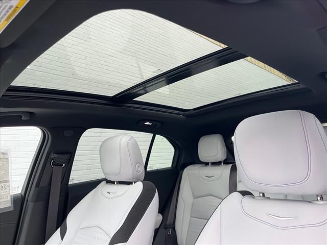 2024 Cadillac XT4 Sport - Photo 7