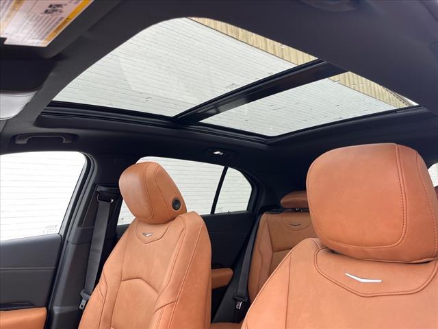 2025 Cadillac XT4 AWD 4DR SPORT - Photo 7