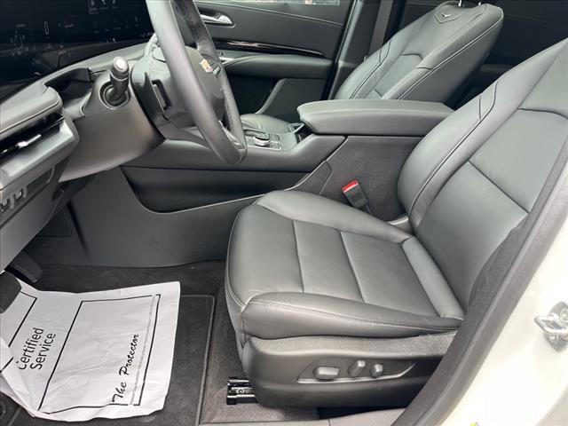 2024 Cadillac XT4 Luxury - Photo 8