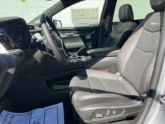 2025 Cadillac XT5 Premium Luxury - Photo 8