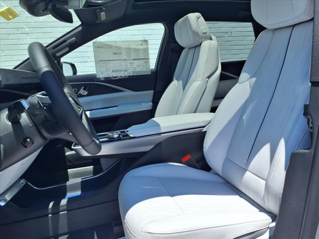 2025 Cadillac LYRIQ 4DR LUXURY W/1SC - Photo 8
