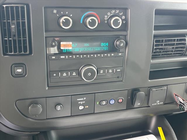 2025 Chevrolet Express 3500 VAN 177 - Photo 8
