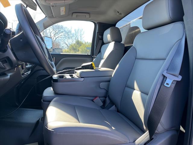 2024 Chevrolet SILVERADO MD 4WD REG CAB WORK TRUCK - Photo 8