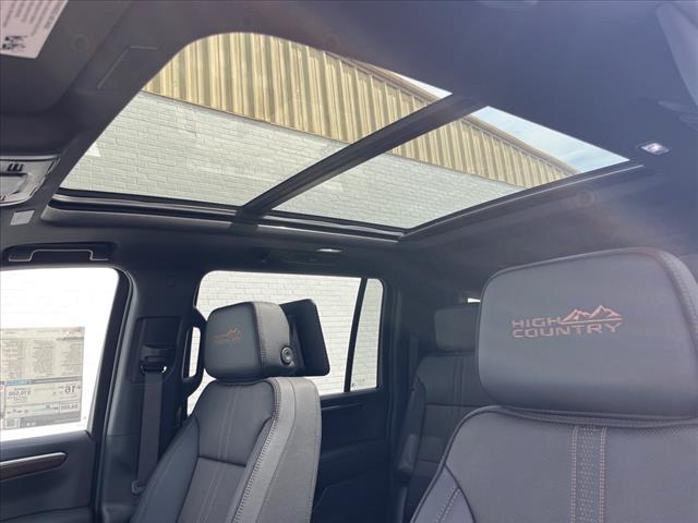 2025 Chevrolet Suburban 4WD 4DR HIGH COUNTRY - Photo 9