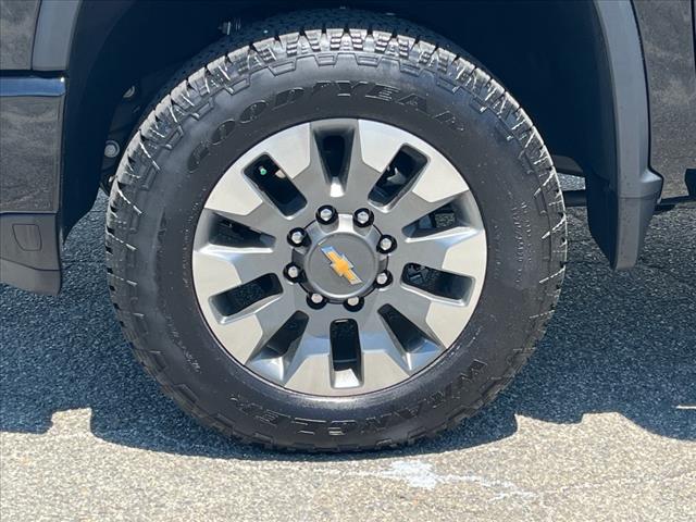 2024 Chevrolet Silverado 2500HD Custom - Photo 9