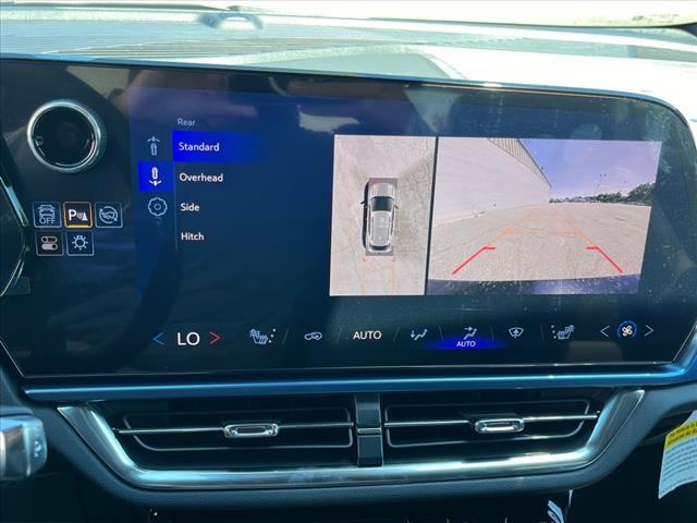 2024 Chevrolet Equinox EV LT - Photo 9