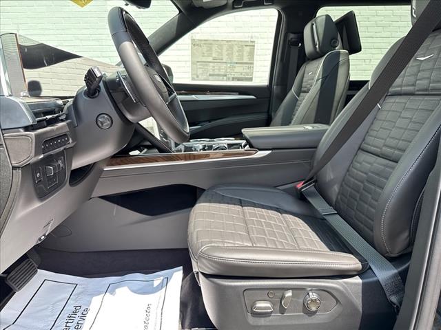 2025 Cadillac Escalade ESV 4WD 4DR SPORT PLATINUM
