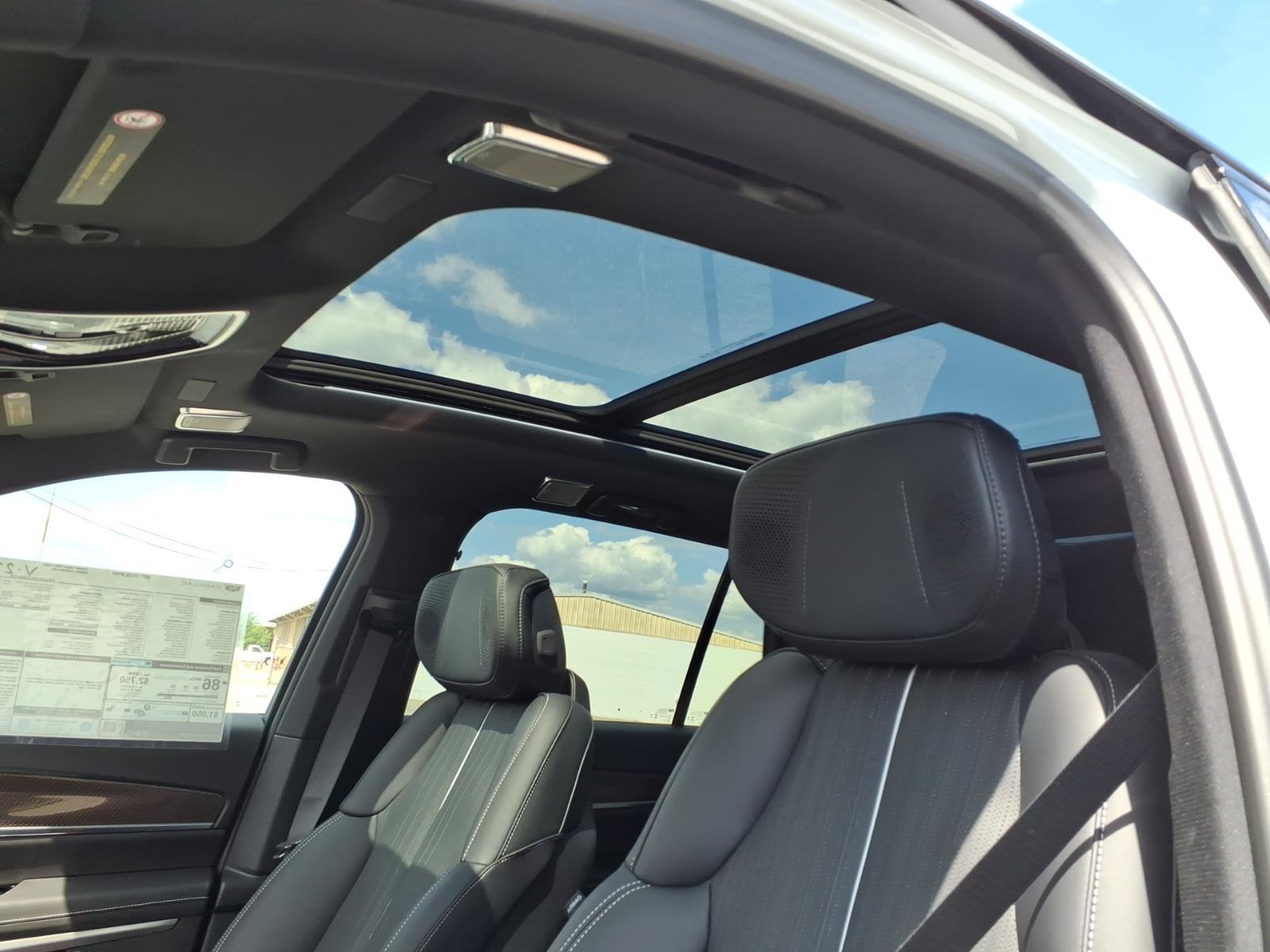 CadillacVISTIQ10