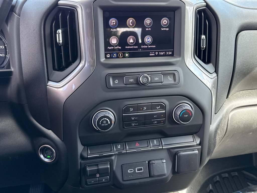 ChevroletSilverado 3500HD CC10