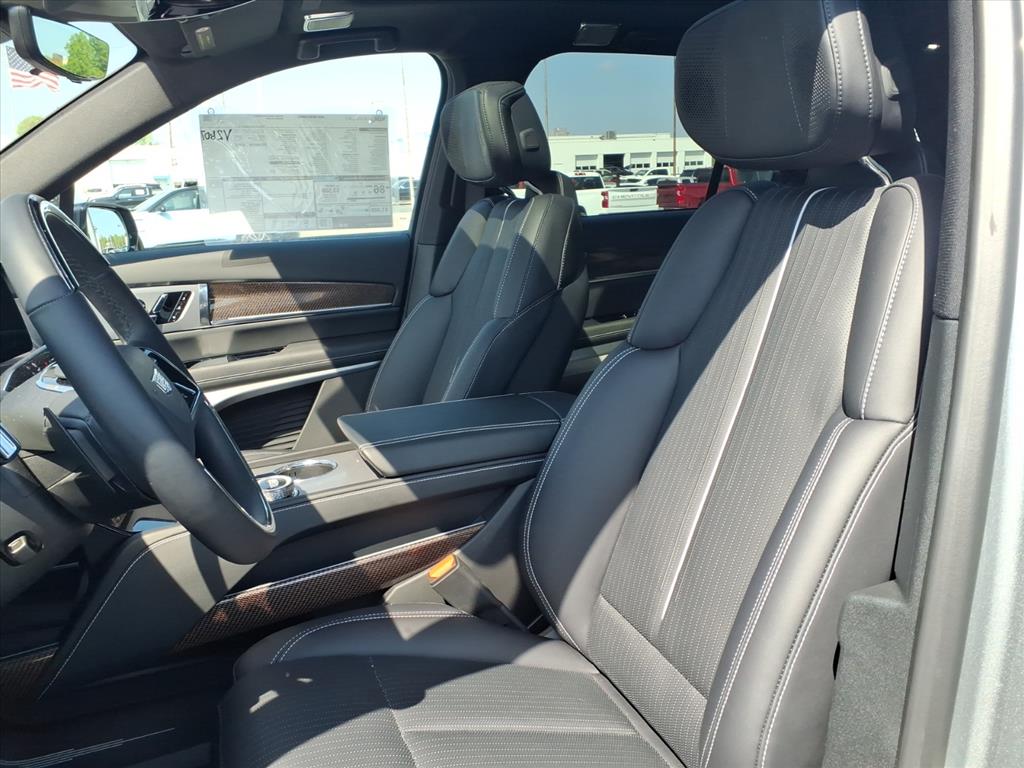 CadillacVISTIQ10