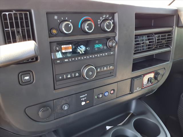 2025 Chevrolet Express RWD 2500 135