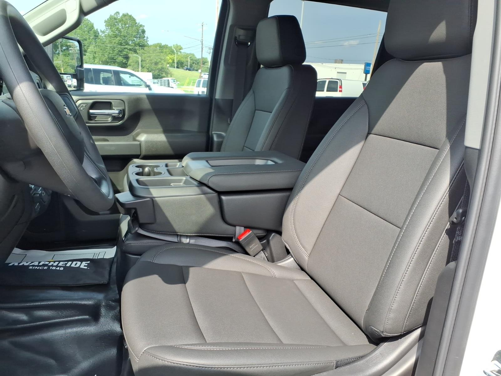 ChevroletSilverado 2500HD11