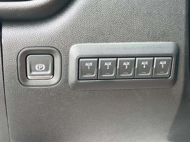 2025 Chevrolet Silverado 3500HD CC 4WD CREW CAB 177  WB, 60