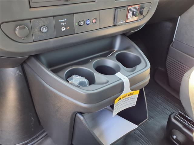2025 Chevrolet Express RWD 2500 135
