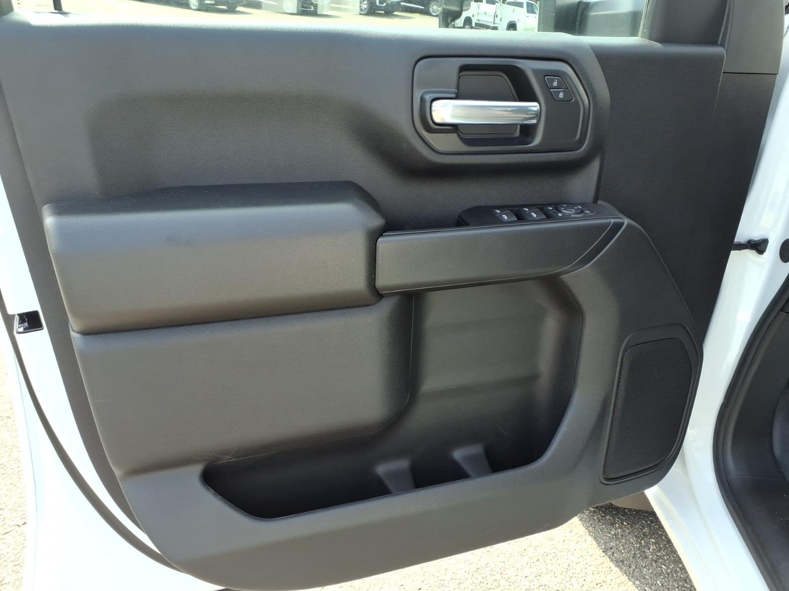 ChevroletSilverado 2500HD12