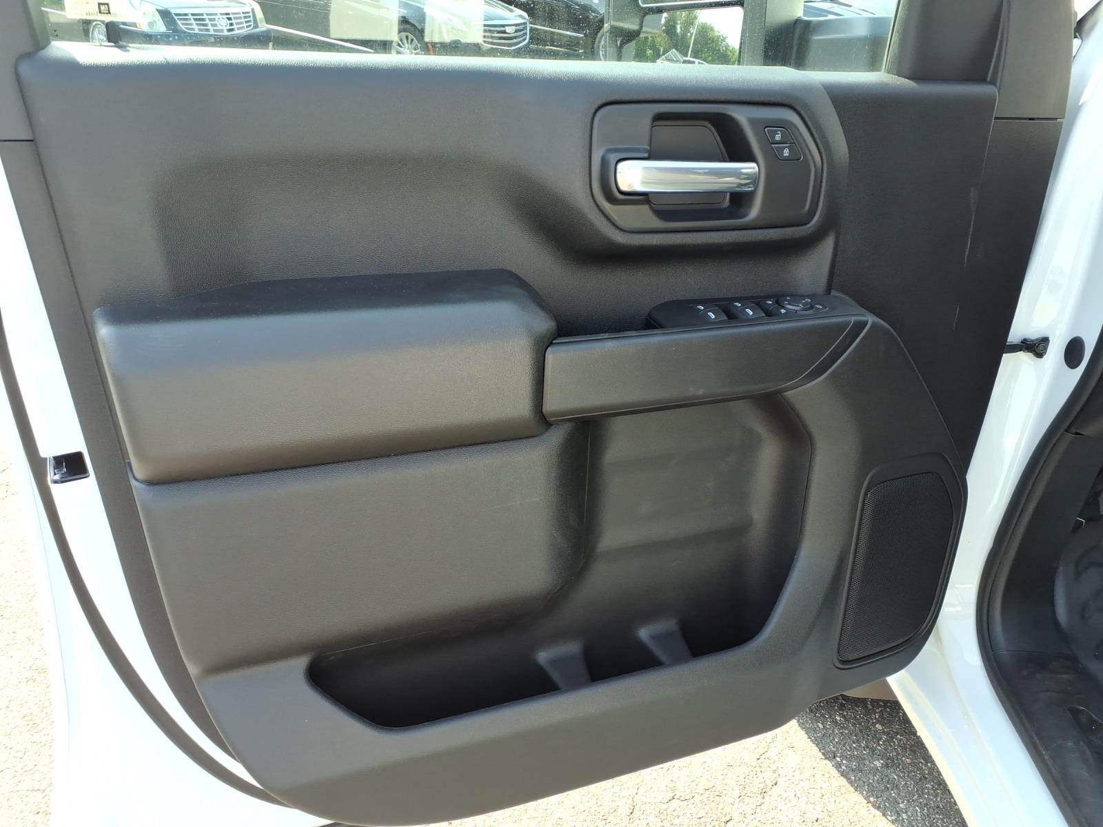 ChevroletSilverado 2500HD12