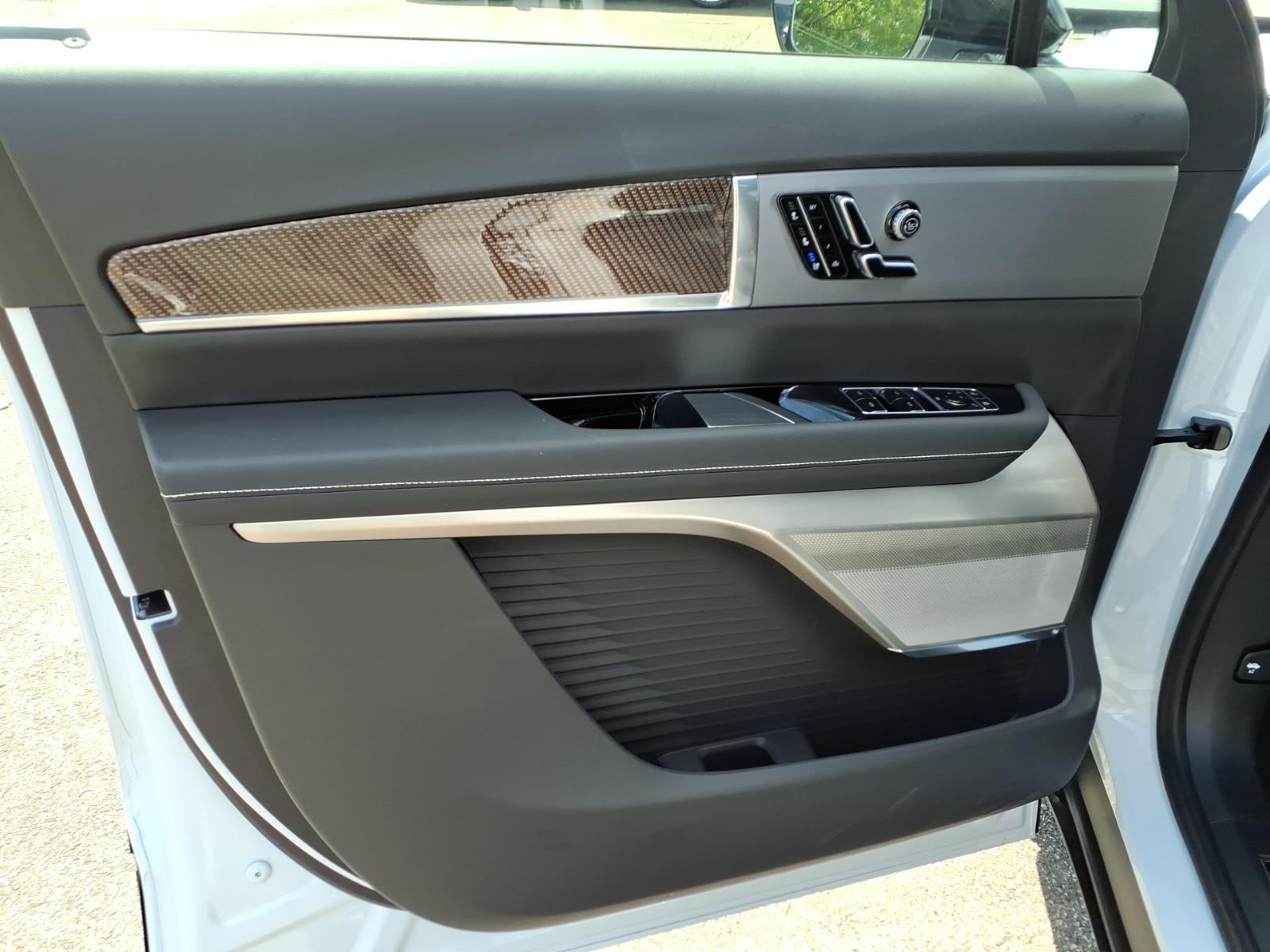 CadillacVISTIQ12