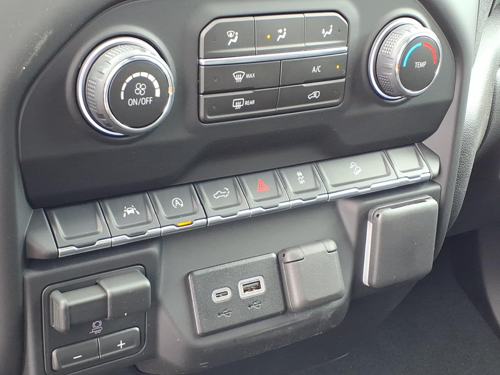 ChevroletSilverado 150012