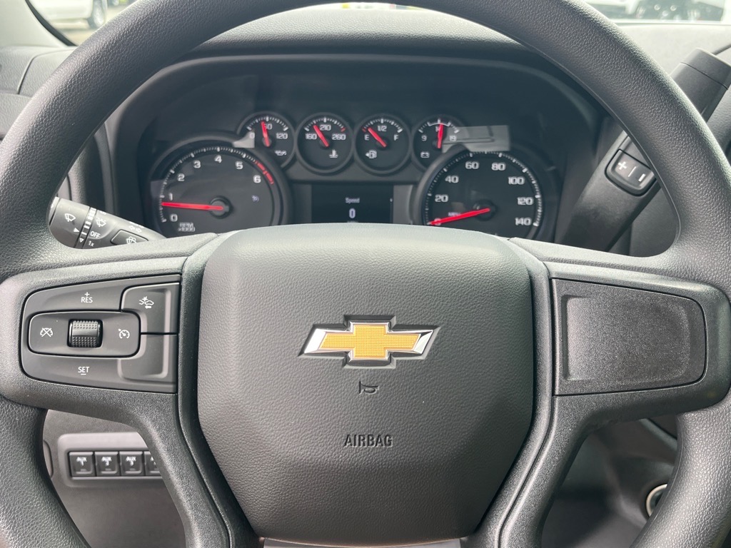 ChevroletSilverado 3500HD CC12