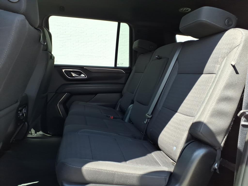 ChevroletSuburban12