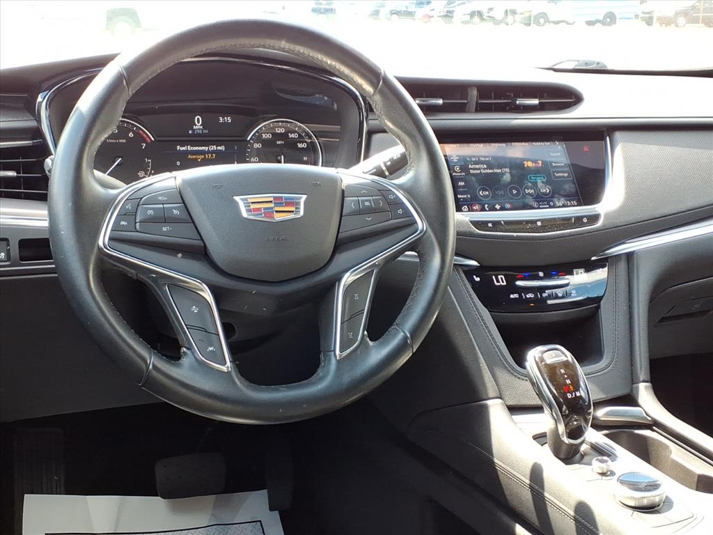 CadillacXT512